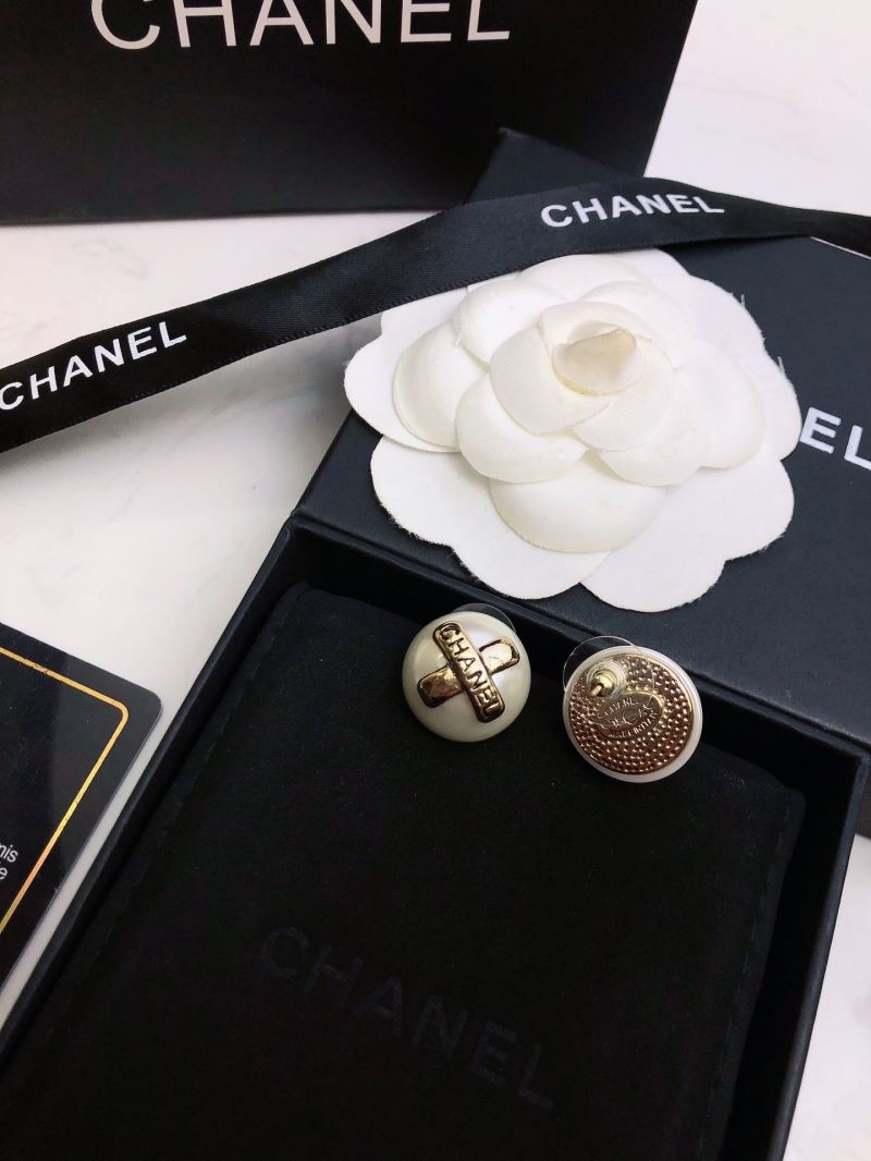 Ch**el earrings